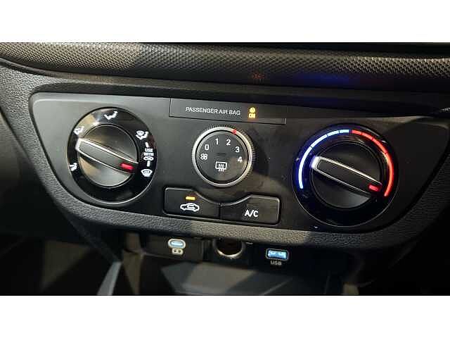 Hyundai i10 i10 5Dr HAT 1.0 MPi 63ps Advance NAV AU