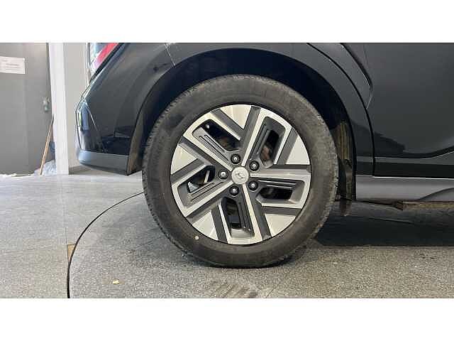Hyundai KONA KONA 100kW SE Connect 39kWh 5dr Auto Phantom Black