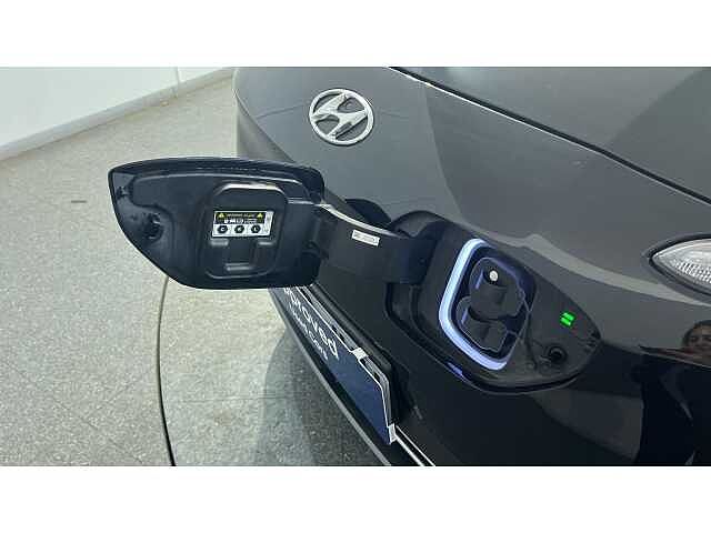 Hyundai KONA KONA 100kW SE Connect 39kWh 5dr Auto Phantom Black