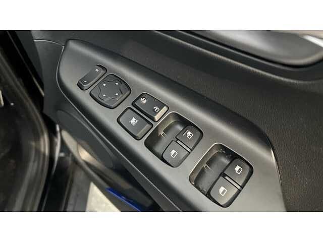 Hyundai KONA KONA 100kW SE Connect 39kWh 5dr Auto Phantom Black