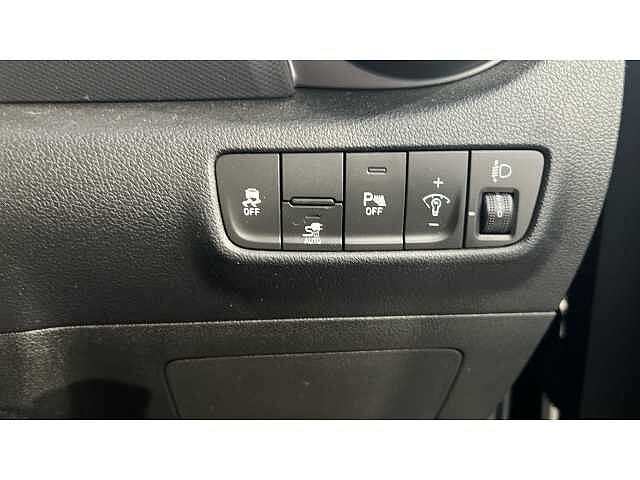 Hyundai KONA KONA 100kW SE Connect 39kWh 5dr Auto Phantom Black