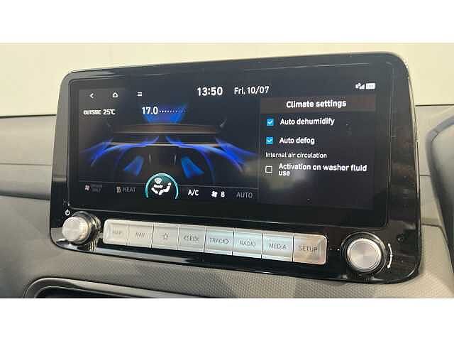 Hyundai KONA KONA 100kW SE Connect 39kWh 5dr Auto Phantom Black