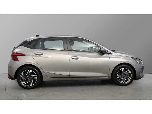Hyundai I20 I20 1.0T GDi 48V MHD SE Connect 5dr DCT Brass