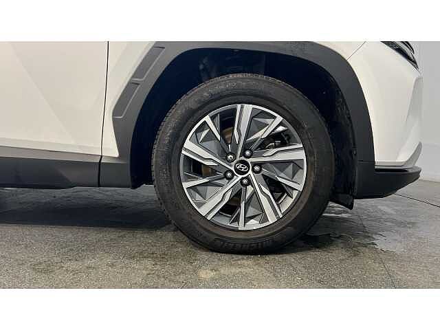 Hyundai TUCSON Tucson 1.6 T-gdi 150ps SE Connect Atlas White