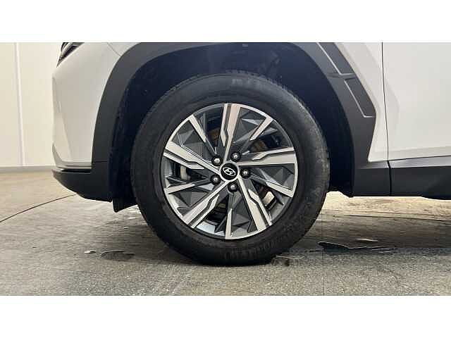Hyundai TUCSON Tucson 1.6 T-gdi 150ps SE Connect Atlas White