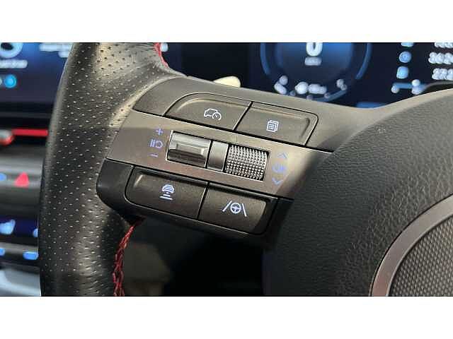 Hyundai KONA KONA 1.6 Hybrid 129 N Line 5dr DCT Abyss Black