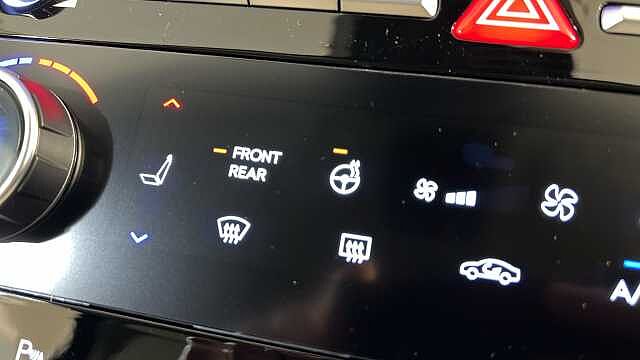 Hyundai Santa Fe SANTA FE 1.6 TGDi 239 Hybrid Ultimate 5dr 4WD Auto