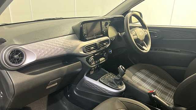 Hyundai I10 i10 5Dr HAT 1.2 MPi 79ps Premium NAV AU Vibrant Blue