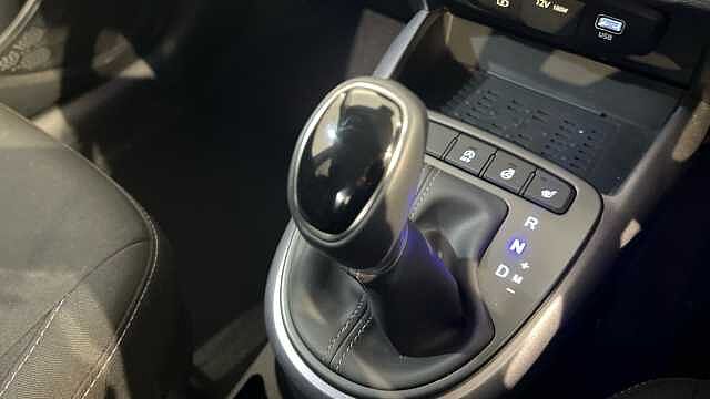 Hyundai I10 i10 5Dr HAT 1.2 MPi 79ps Premium NAV AU Vibrant Blue
