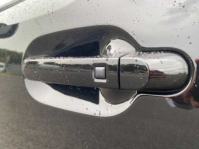 Hyundai INSTER Long Range 49kWh 02 Auto 5dr Black