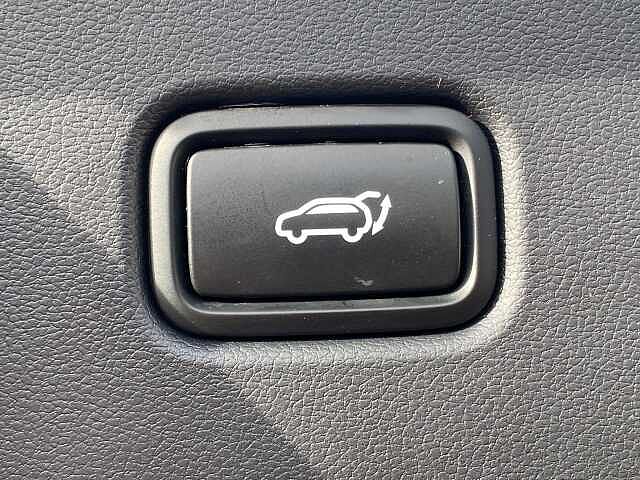 Hyundai TUCSON Plug-in Hybrid 1.6 T-GDi 13.8kWh Premium Auto 4WD Euro 6 (s/s) 5dr