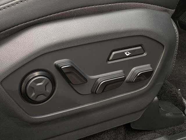 Hyundai SANTA FE Plug-in Hybrid 1.6 T-GDi 13.8kWh Calligraphy Auto 4WD Euro 6 (s/s) 5dr