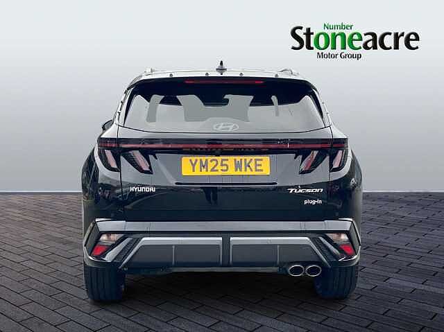 Hyundai TUCSON PLUG-IN HYBRID 1.6 T-GDi 13.8kWh N Line Auto Euro 6 (s/s) 5dr Black