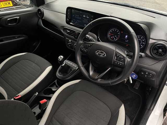 Hyundai i10 1.2 SE Connect Hatchback 5dr Petrol Manual Euro 6 (s/s) (84 ps)