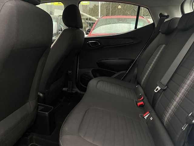 Hyundai i10 1.2 SE Connect Hatchback 5dr Petrol Manual Euro 6 (s/s) (84 ps)