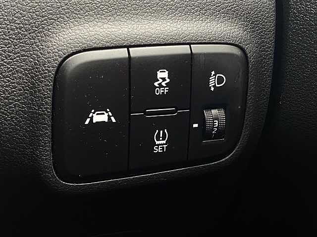 Hyundai i10 1.2 SE Connect Hatchback 5dr Petrol Manual Euro 6 (s/s) (84 ps)