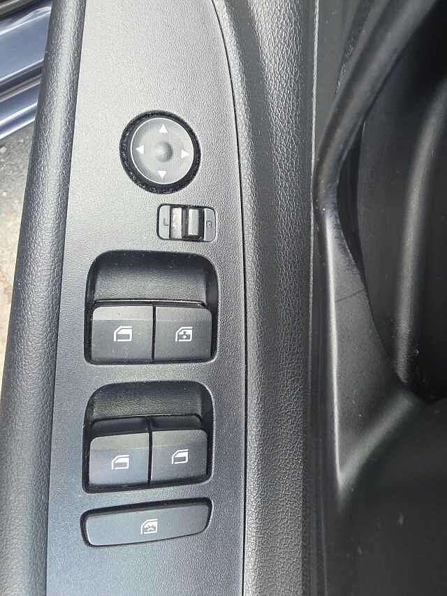 Hyundai i20 1.0T GDi 48V MHD SE Connect 5dr