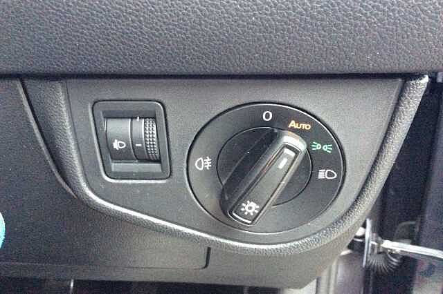 Volkswagen Polo 1.0 Life 5dr