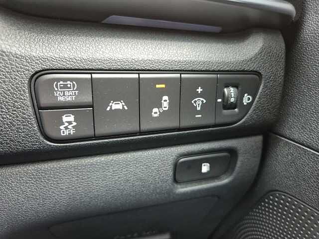 Kia Niro 1.6 GDi Hybrid 4 5dr DCT