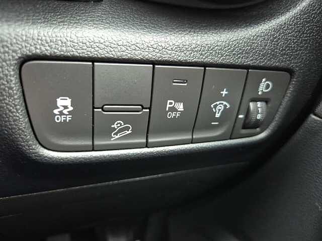 Hyundai KONA 1.0 TGDi 48V MHEV SE Connect 5dr Red