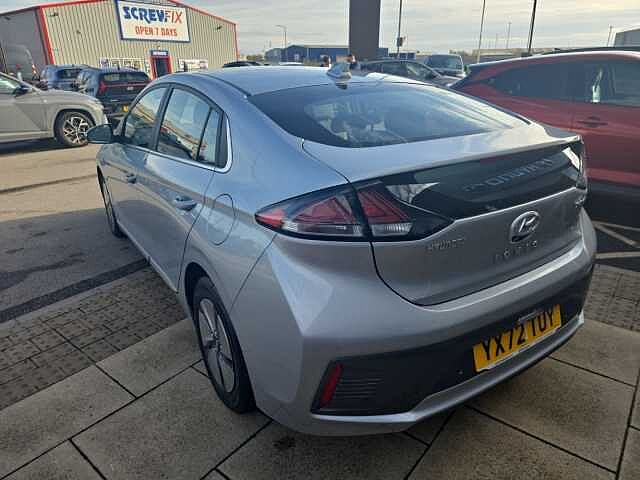 Hyundai IONIQ 1.6 GDi Hybrid Premium 5dr DCT Silver
