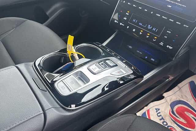 Hyundai TUCSON 1.6 TGDi Plug-in Hybrid Premium 5dr 4WD Auto