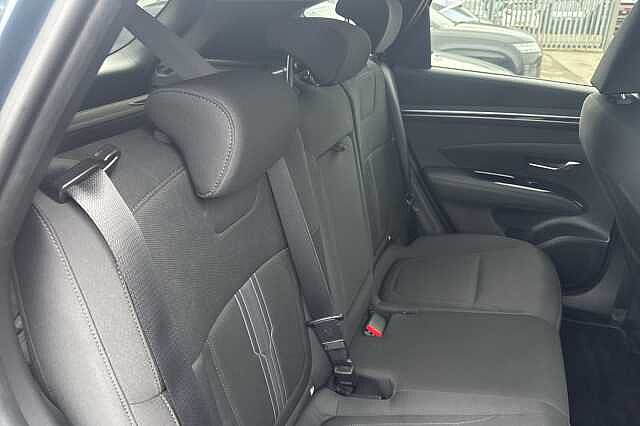 Hyundai TUCSON 1.6 TGDi Plug-in Hybrid Premium 5dr 4WD Auto