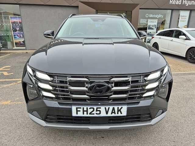 Hyundai TUCSON 1.6T Plug-in Hybrid Premium 5dr Auto Black