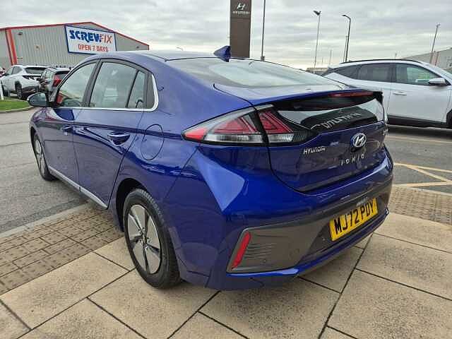 Hyundai IONIQ 1.6 GDi Hybrid Premium 5dr DCT Blue