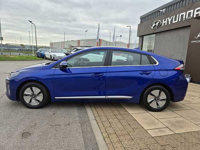 Hyundai IONIQ 1.6 GDi Hybrid Premium 5dr DCT Blue