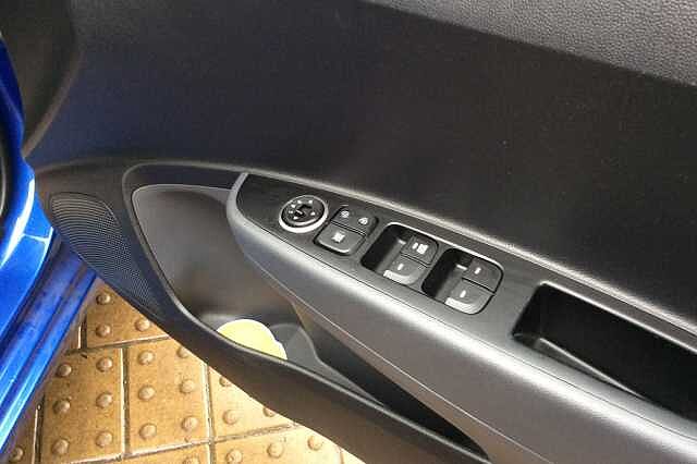 Hyundai I10 1.0 Go SE 5dr Blue