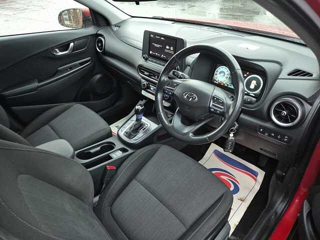 Hyundai KONA 1.6 GDi Hybrid SE Connect 5dr DCT Red