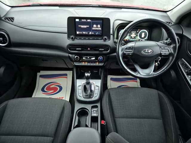 Hyundai KONA 1.6 GDi Hybrid SE Connect 5dr DCT Red