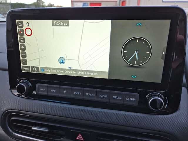 Hyundai KONA 1.6 GDi Hybrid Premium 5dr DCT Red