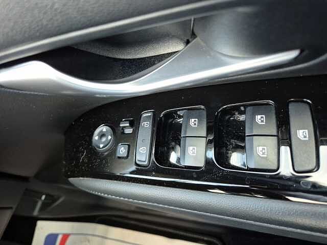 Hyundai Hyundai Tucson 1.6 T-gdi Hybrid 230ps Premium Au 230 Premmium