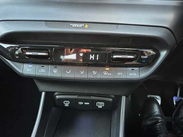 Hyundai Bayon Hatchback 1.0 TGDi Premium 5dr