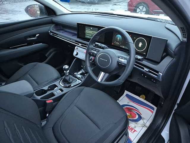 Hyundai TUCSON 1.6T Advance 5dr White