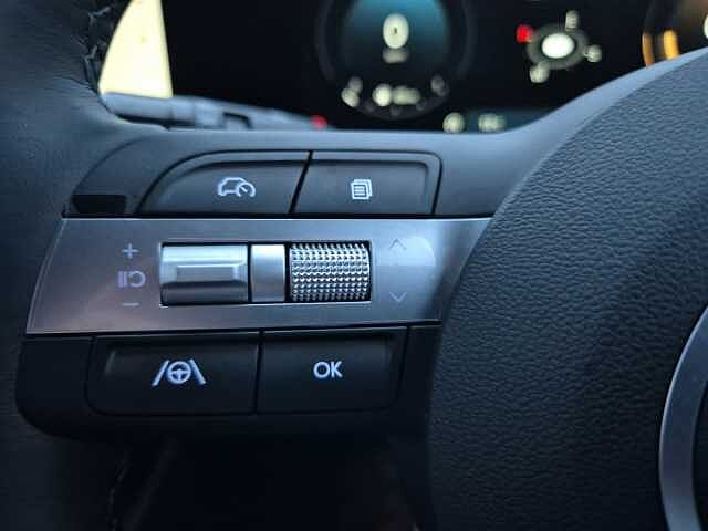 Hyundai TUCSON 1.6T Advance 5dr White