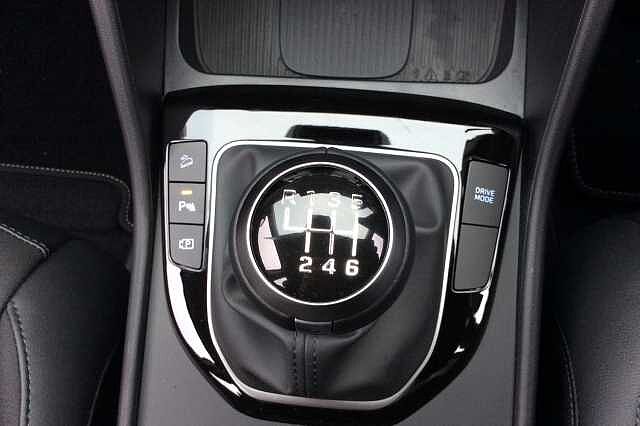 Hyundai TUCSON 1.6T Premium 5dr