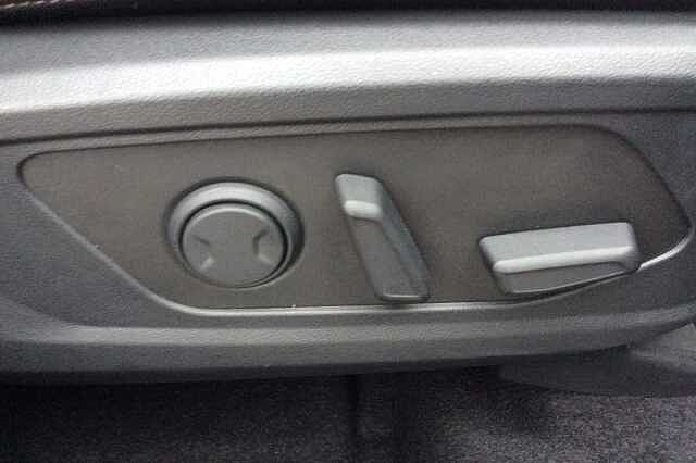 Hyundai TUCSON 1.6T Premium 5dr