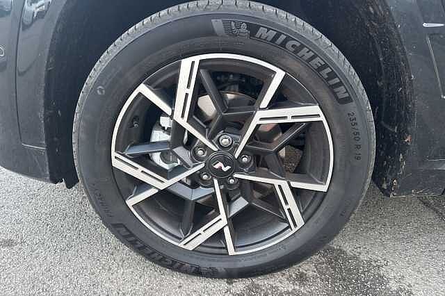 Hyundai TUCSON 1.6T Plug-in Hybrid N Line S 5dr Auto Black