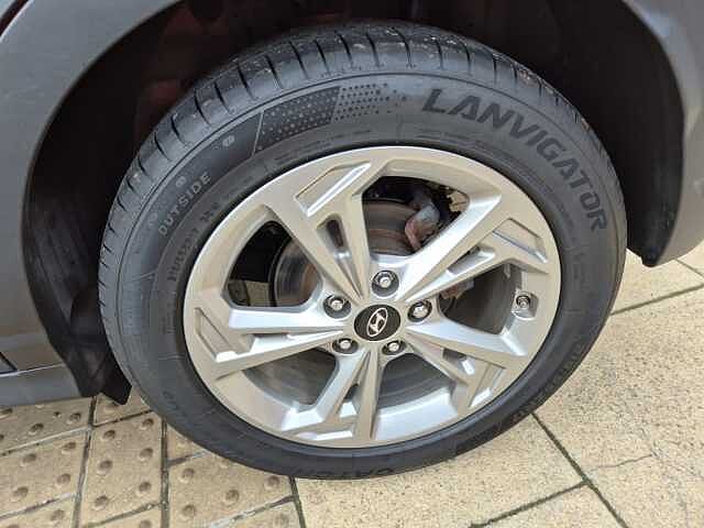 Hyundai KONA 1.0 TGDi 48V MHEV SE Connect 5dr Red