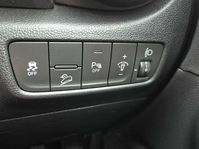 Hyundai KONA 1.0 TGDi 48V MHEV SE Connect 5dr Red