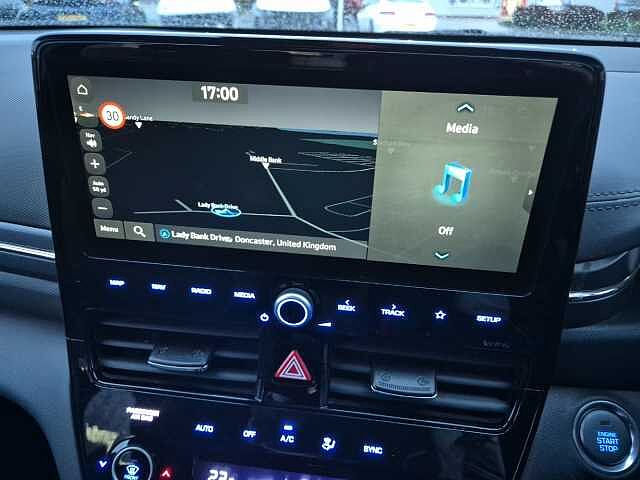 Hyundai IONIQ 1.6 GDi Hybrid Premium 5dr DCT Red