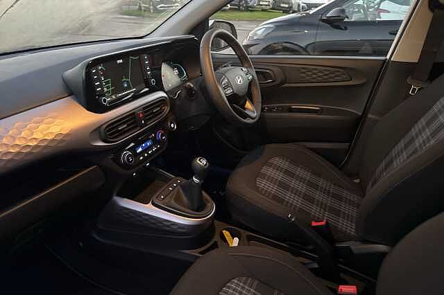 Hyundai I10 1.2 [79] Premium 5dr [Nav] White