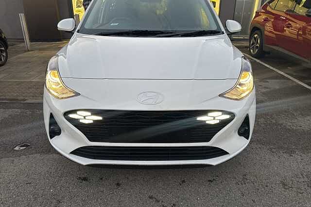 Hyundai I10 1.2 [79] Premium 5dr [Nav] White