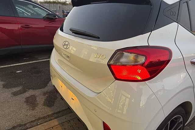 Hyundai I10 1.2 [79] Premium 5dr [Nav] White