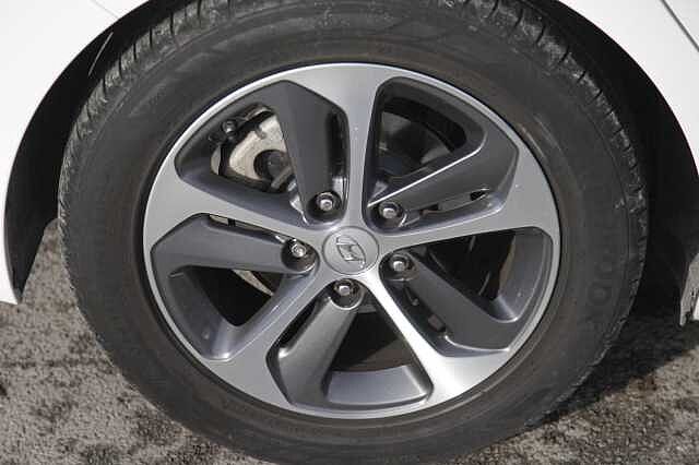 Hyundai I30 1.6 SE (120 PS) 5 Door White