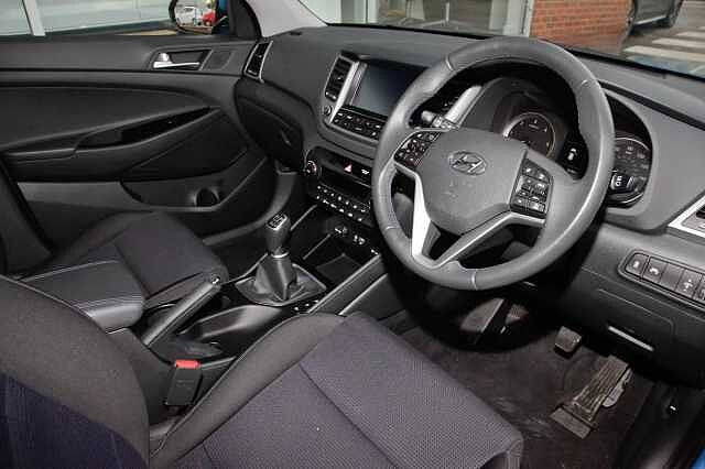 Hyundai TUCSON 1.7 CRDI Blue Drive SE NAV 2WD 5 Door Blue