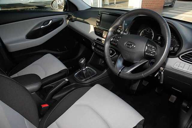 Hyundai I30 New Generation i30 1.4 T-GDi (140ps) SE Nav Grey